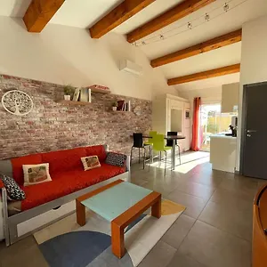  Appartement Maison F2, Neuve Au Calme Avec Jardinet France
