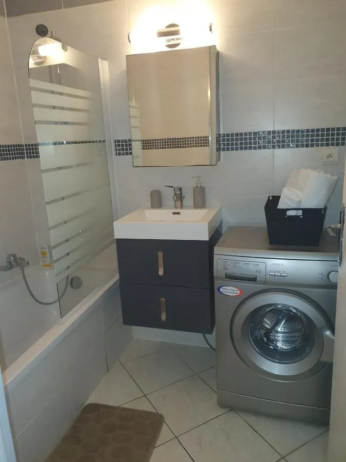 Apart 5 Personnes, 1Min Gare D'Annemasse, Geneve 5Km 0*, Annemasse